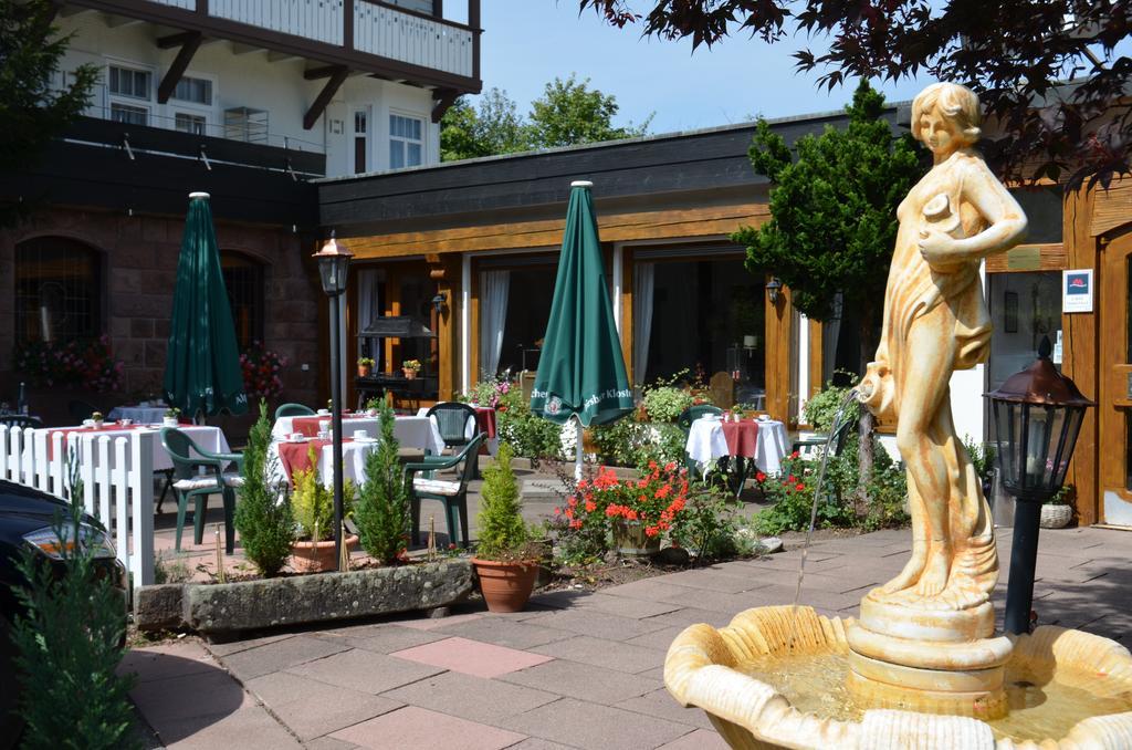 Hohenried Im Rosengarten Hotel
