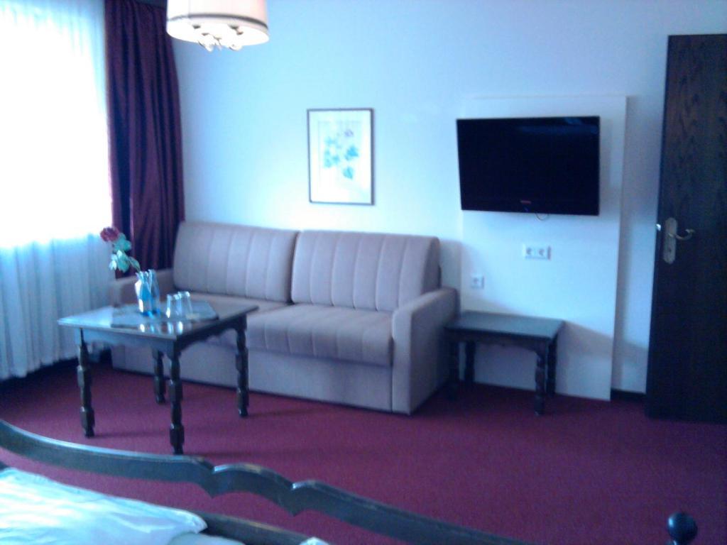 Hohenried Im Rosengarten Hotel